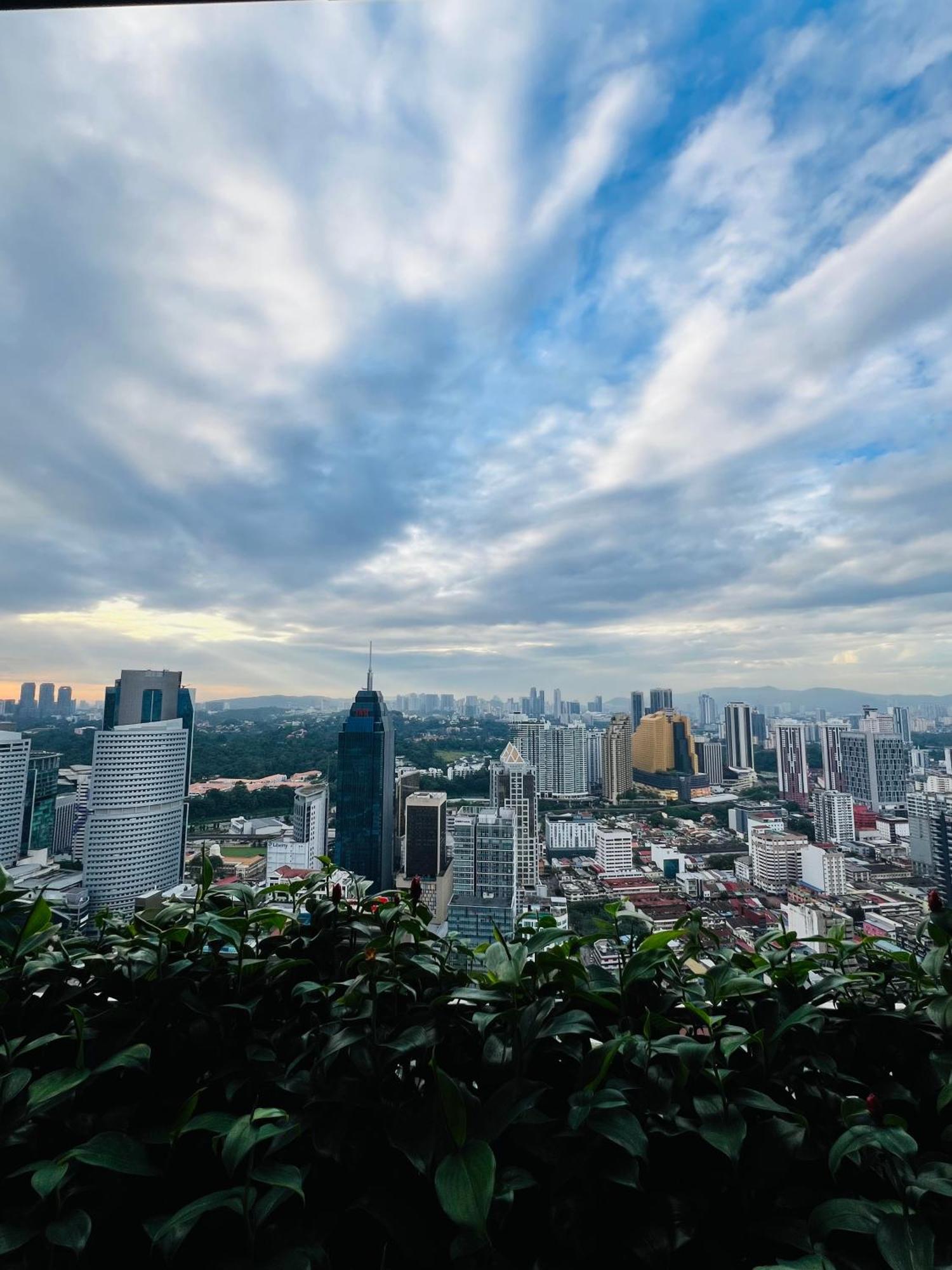 Colony Suites Klcc By Hibernate Kuala Lumpur Bagian luar foto